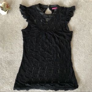 Lacey Blouse  🌸 3/$30